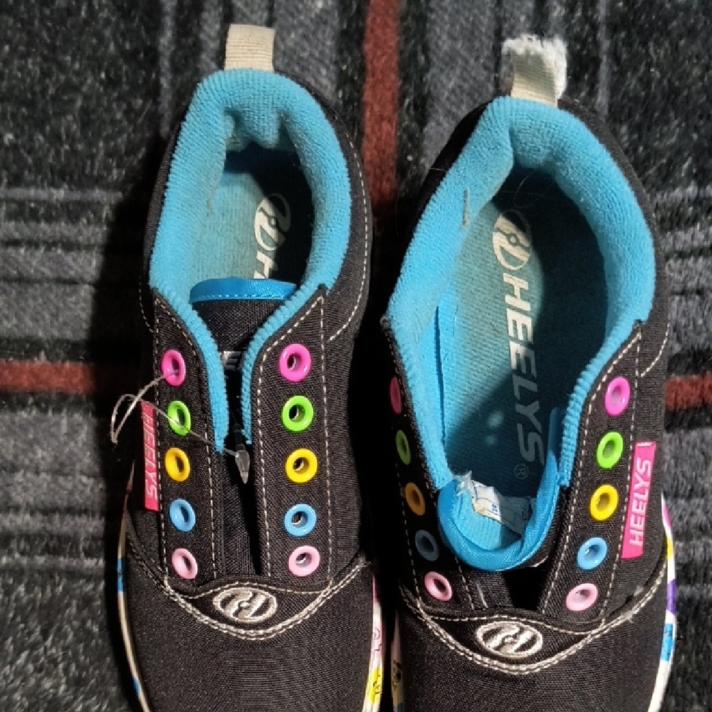 Heelys Kids Black Canvas Sneakers with Blue Lining and Multicolor Eyelets